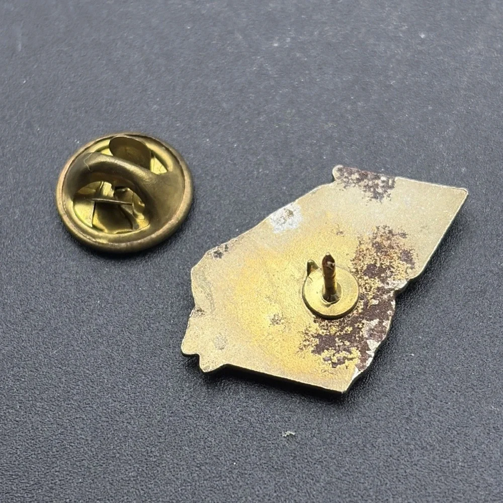 Georgia State Outline‎ Atlanta Macon Savannah Lapel Hat Pin